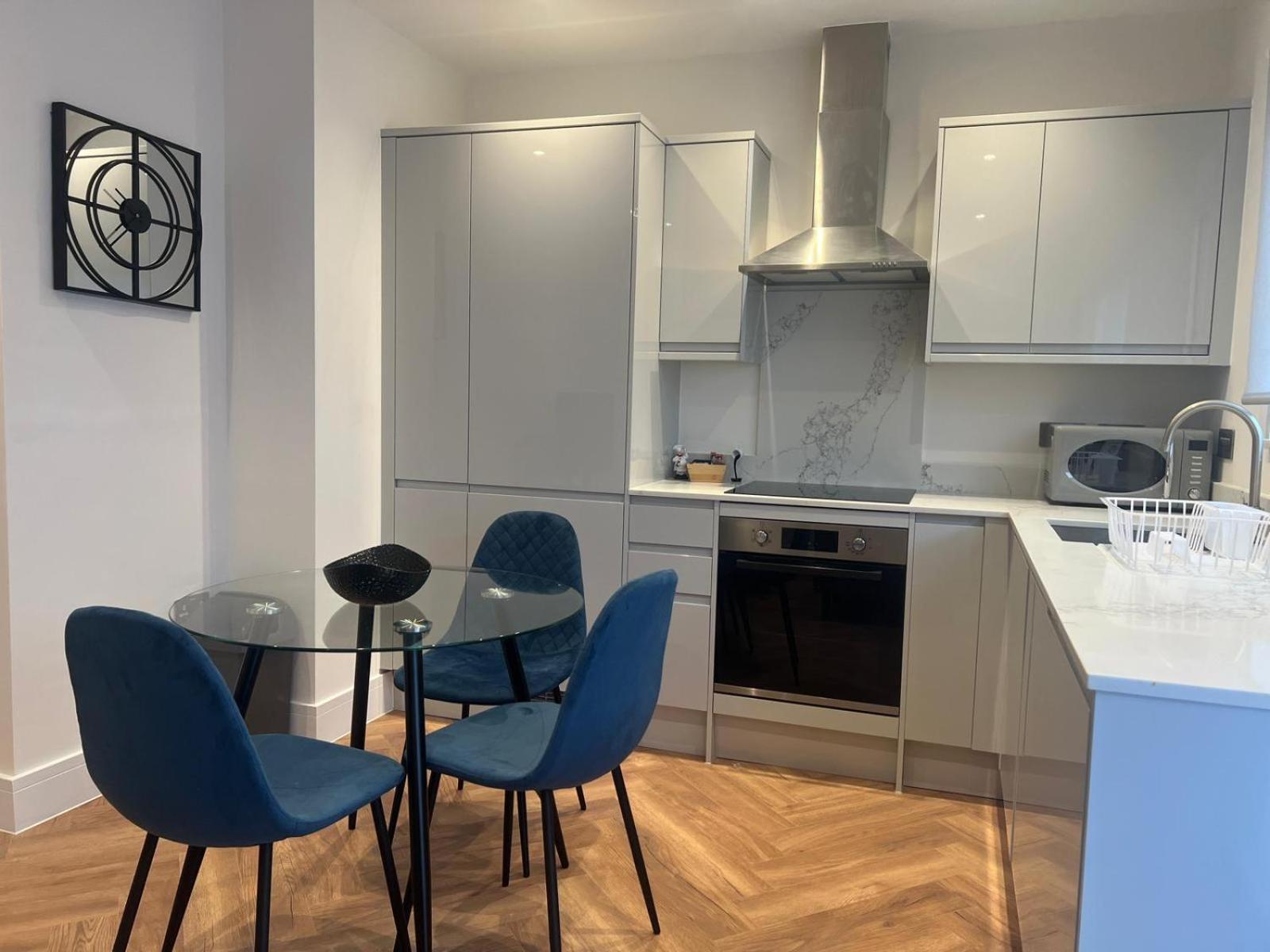 New 2 Bedroom Apartment Rickmansworth Town Centre Bagian luar foto