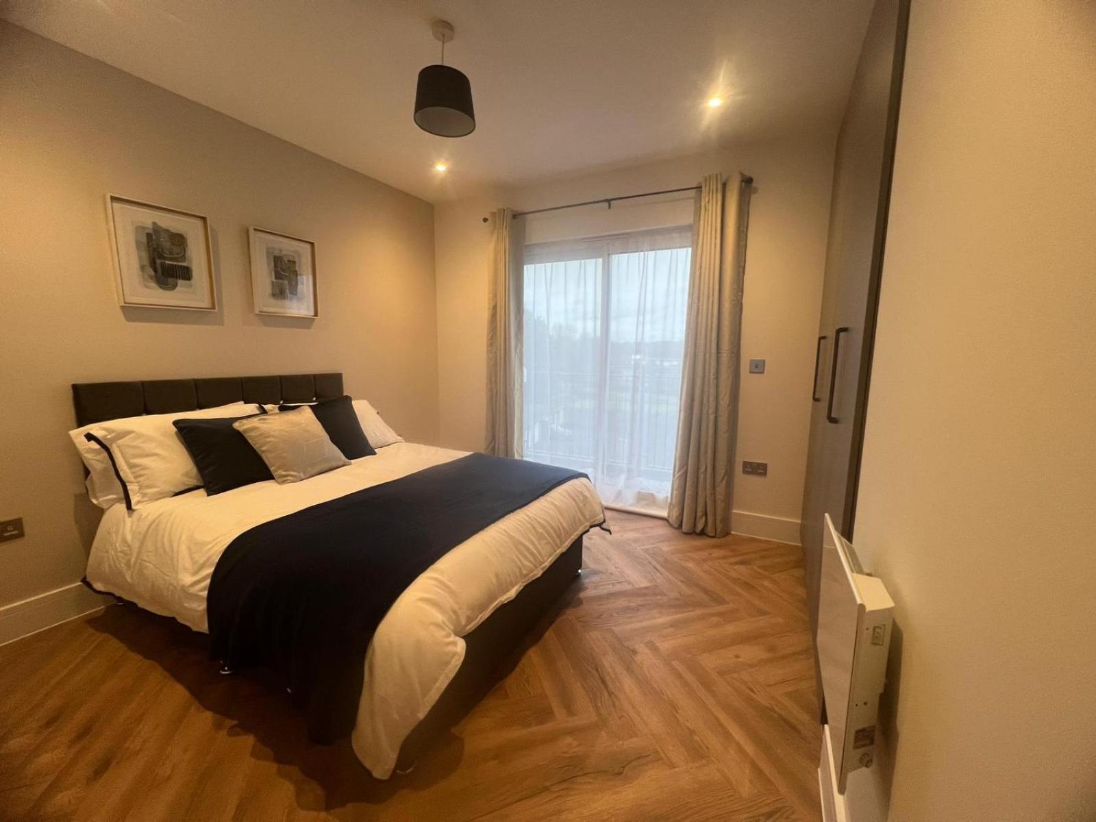 New 2 Bedroom Apartment Rickmansworth Town Centre Bagian luar foto