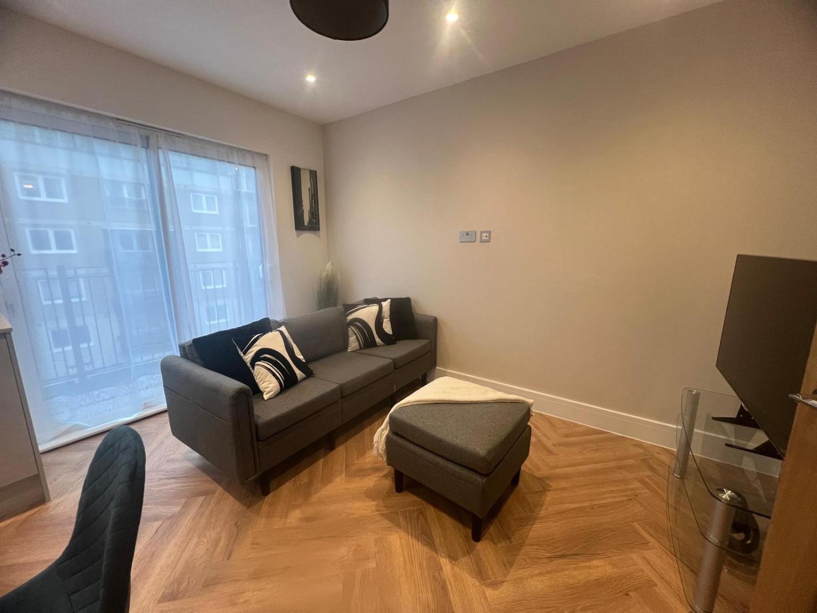 New 2 Bedroom Apartment Rickmansworth Town Centre Bagian luar foto