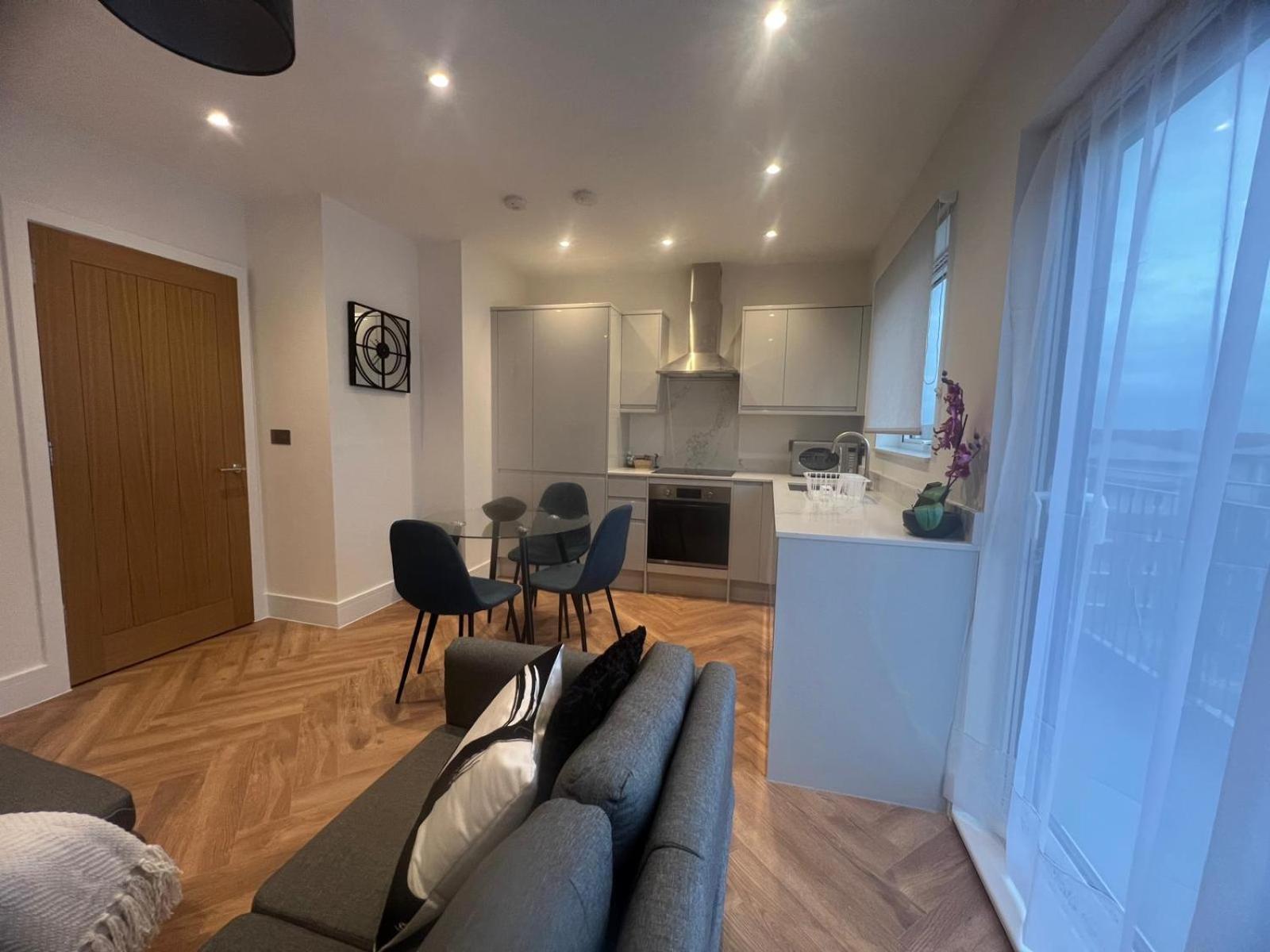 New 2 Bedroom Apartment Rickmansworth Town Centre Bagian luar foto